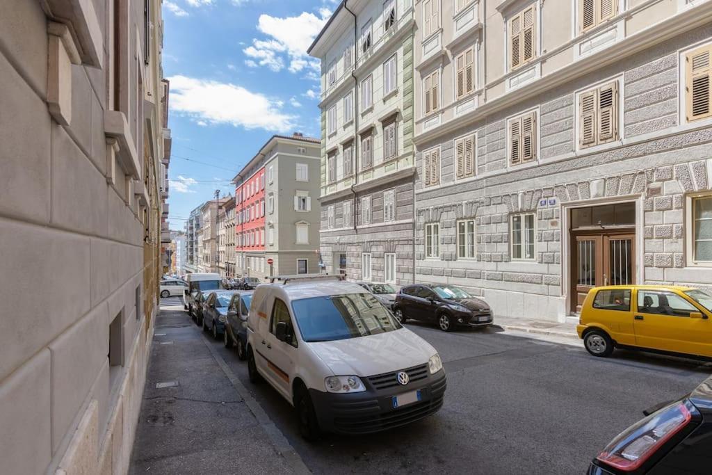 Foscolo 46 - Elegant Family Apartment Trieste Esterno foto