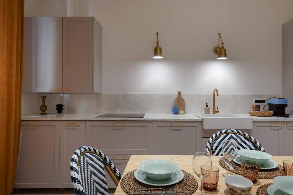 Foscolo 46 - Elegant Family Apartment Trieste Esterno foto